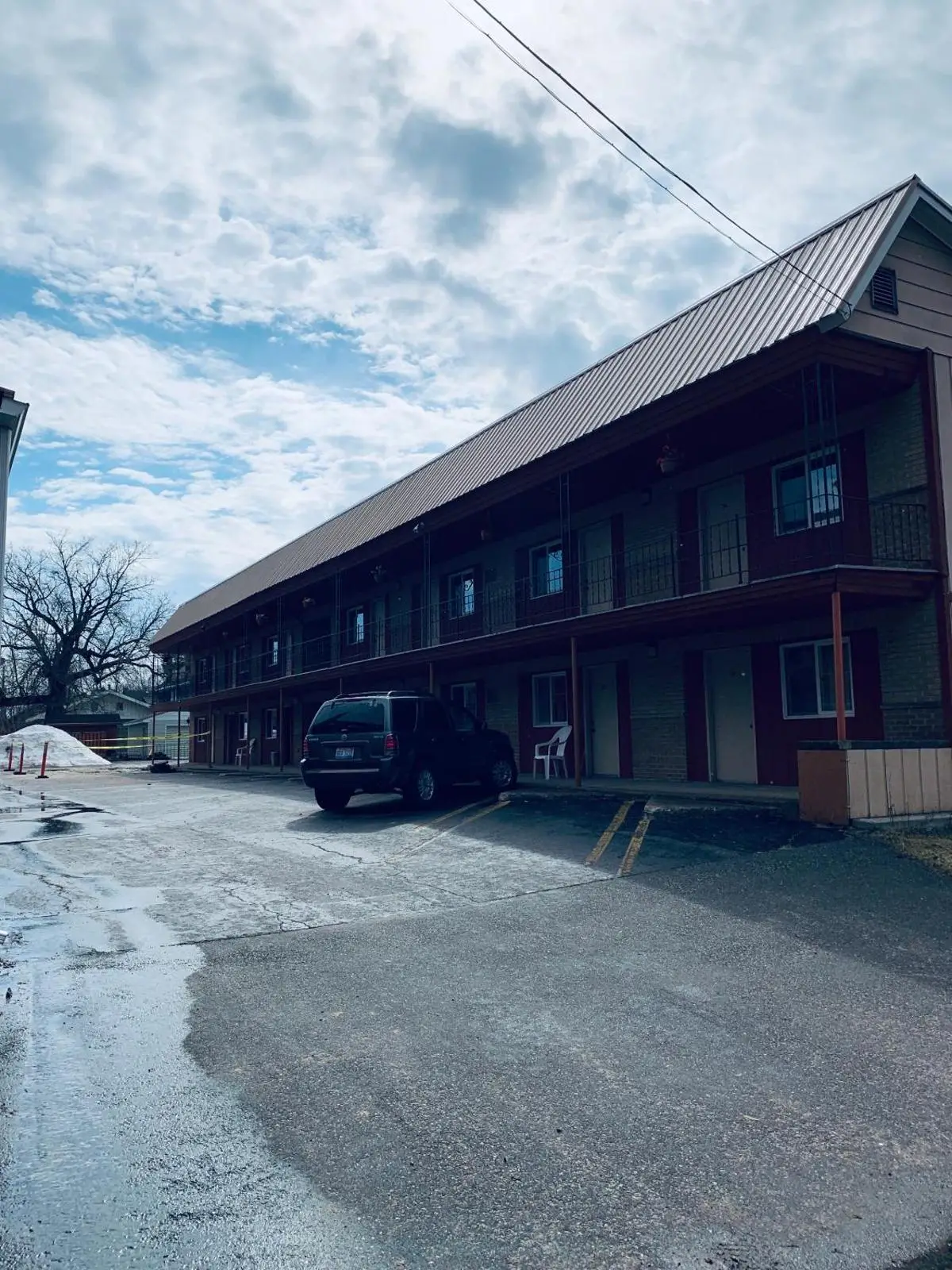 Mid-City Motel 7